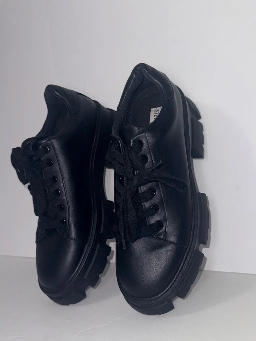 Steve Madden Black Lug-Sole Derby Shoes